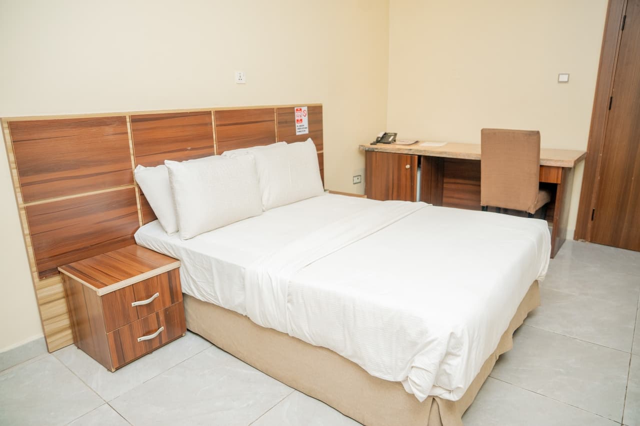 Classic Room at Hotel 69 Palms