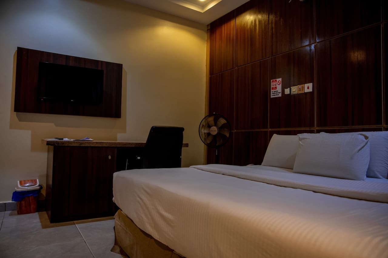 Deluxe Room at Hotel 69 Palms